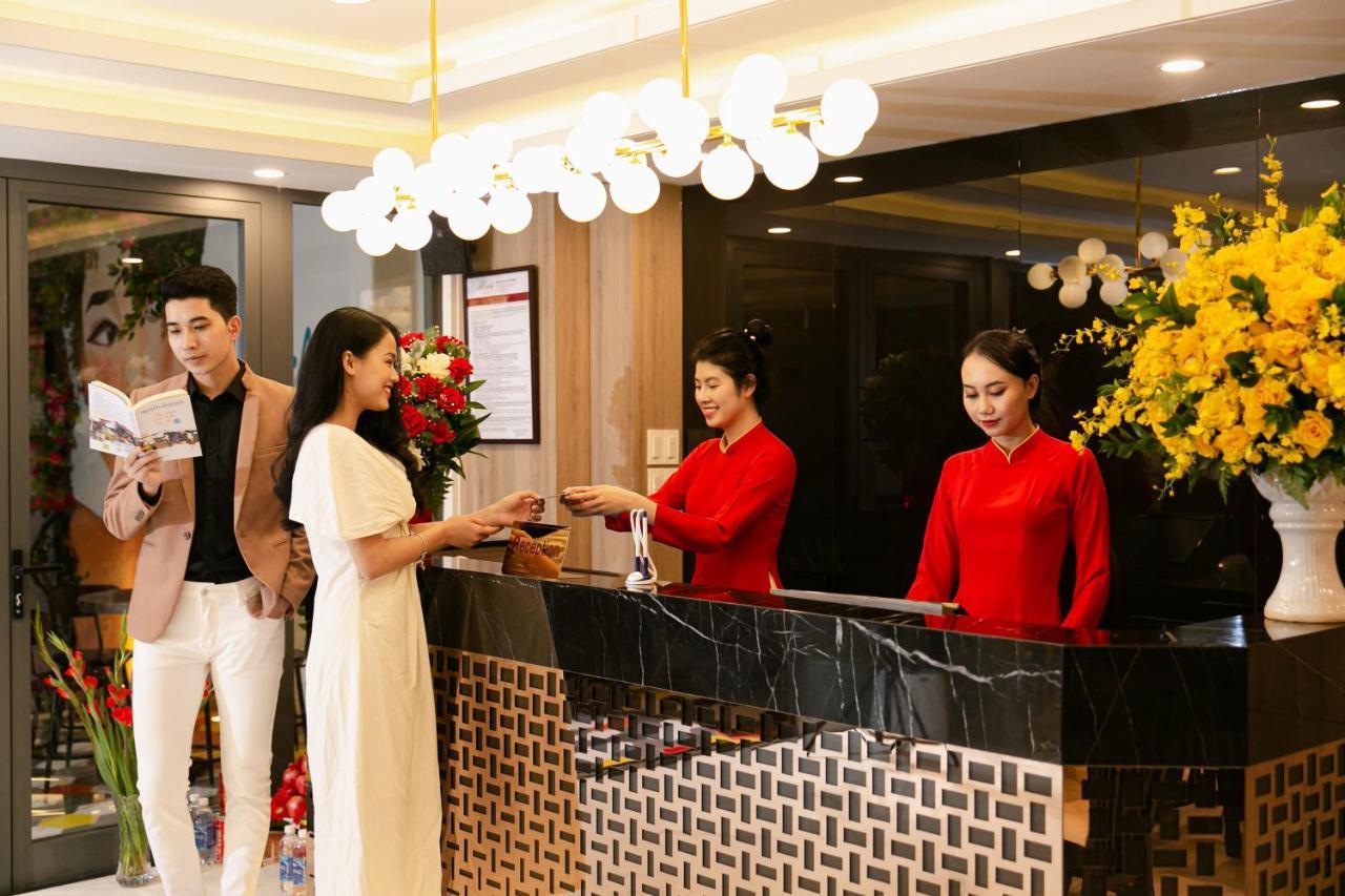 Emily Hotel & Apartment Đà Nẵng Exterior foto