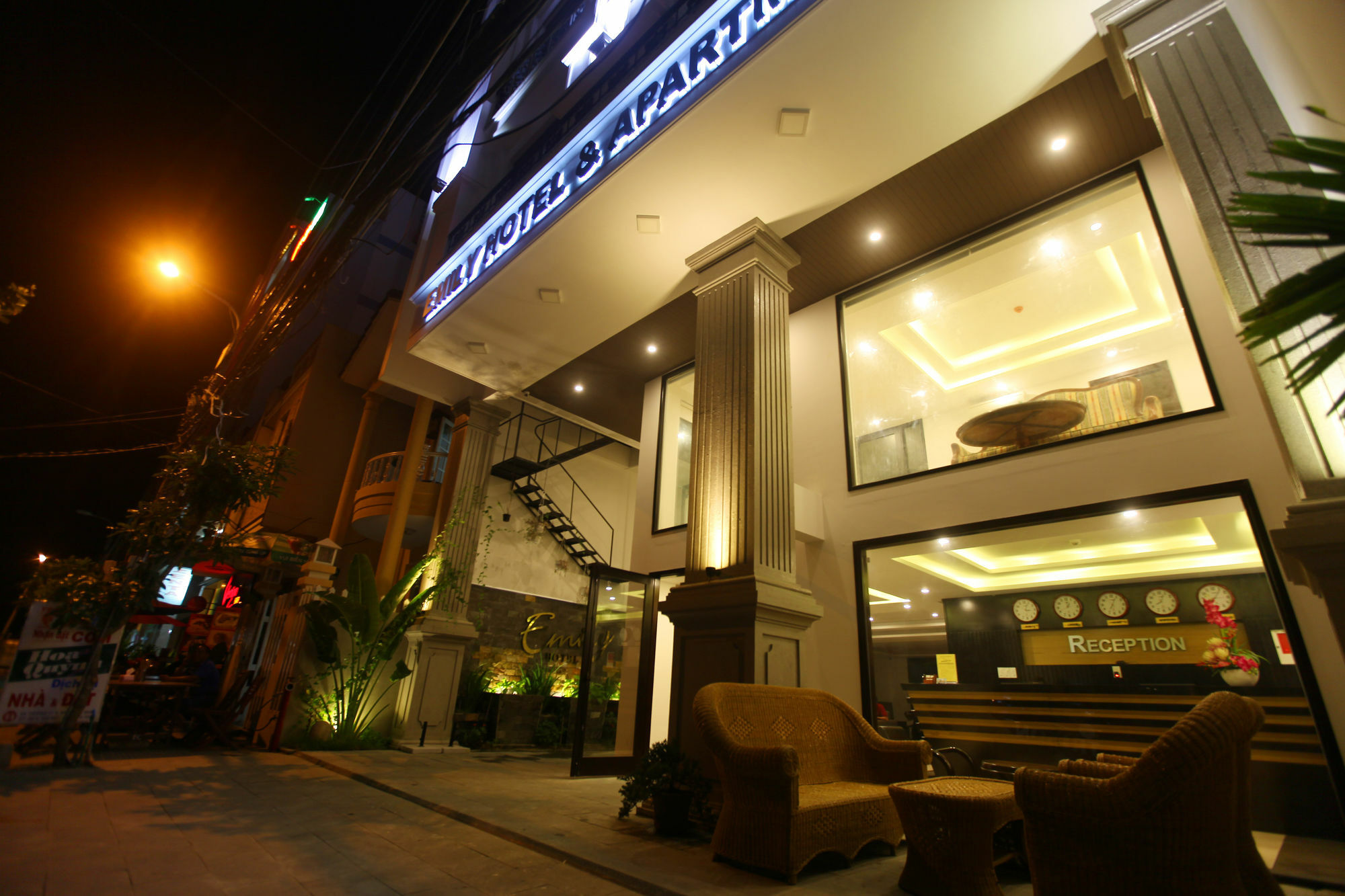 Emily Hotel & Apartment Đà Nẵng Exterior foto